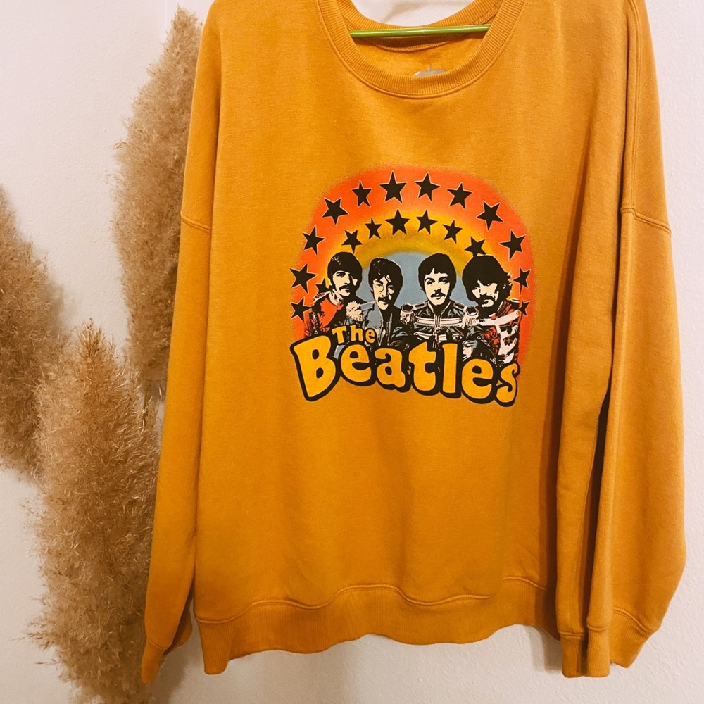 Size XXL Beatles sweatshirt super comfortable NWOT
